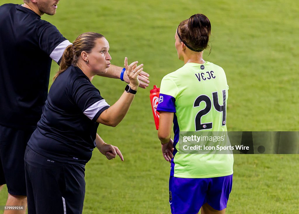SOCCER: AUG 21 NWSL - Seattle Reign FC at Houston Dash