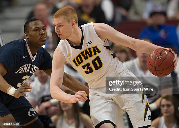 Devin Foster Devin Foster Photos and Premium High Res Pictures - Getty Images