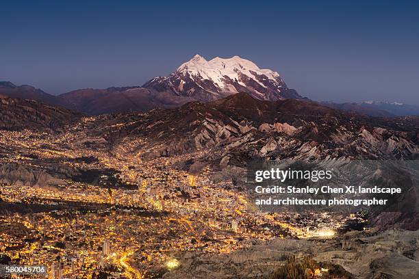 la paz and illimani - la paz - bolivia imagens e fotografias de stock