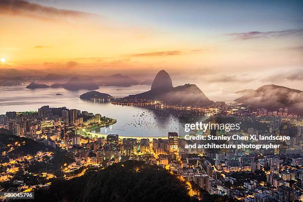 rio de janeiro sunrise - rio de janeiro stock-fotos und bilder