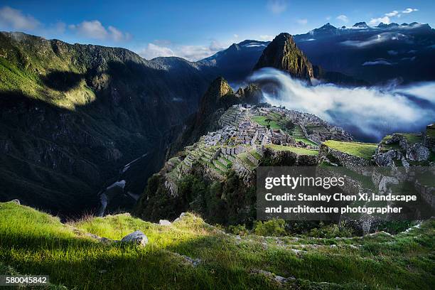 machu picchu sunrise - machu picchu stock pictures, royalty-free photos & images