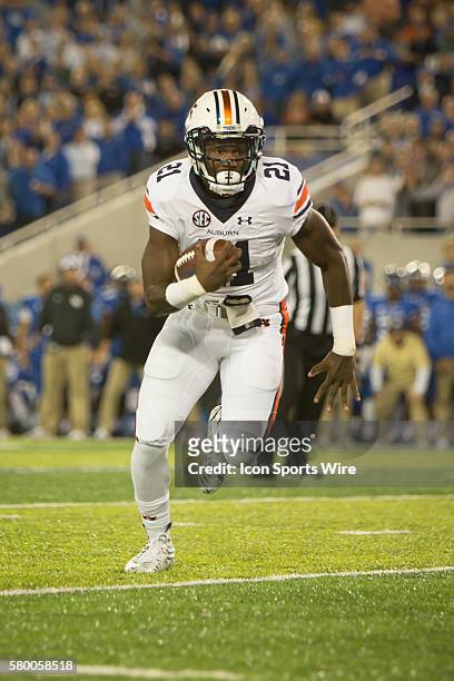 October 15, 2015 Auburn running back Kerryon Johnson runs during the first half of the NCAA football game between the Auburn Tigers and the Kentucky...