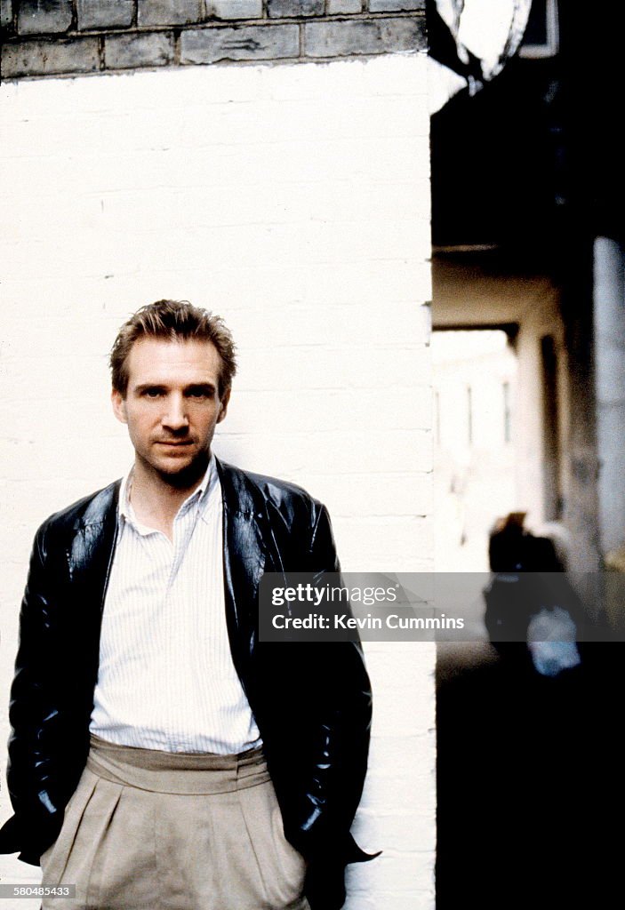 First Englis Actor Ralph English actor Ralph Fiennes, circa 1995. News Photo - Getty Images