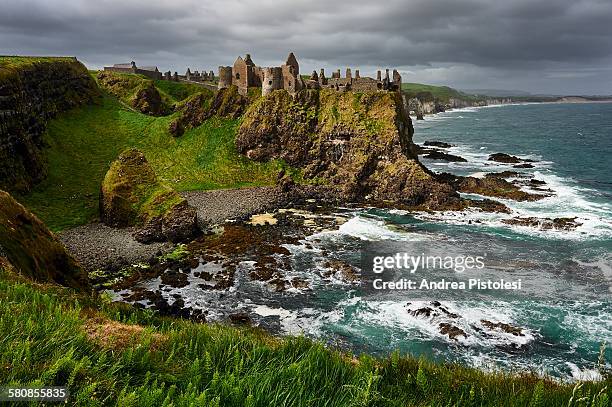 dunluce castle, northern ireland - northern ireland foto e immagini stock