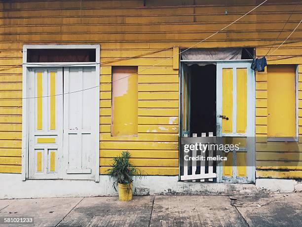 yellow house - panama city stock pictures, royalty-free photos & images