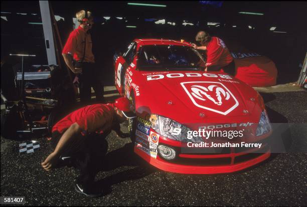 Mbna Racing Nascar 2001 Mbna 400 Photos and Premium High Res Pictures - Getty Images