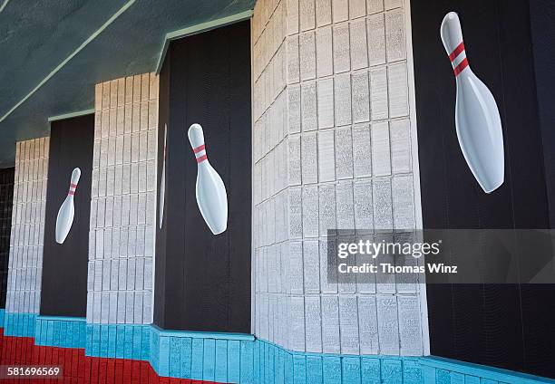 exterior wall of a bowling alley - bowling alley building imagens e fotografias de stock