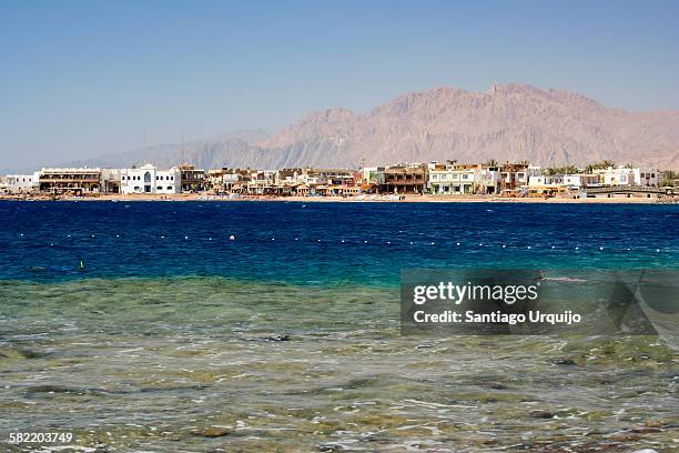 the touristic town of dahab in red sea - tourism in south sinai imagens e fotografias de stock