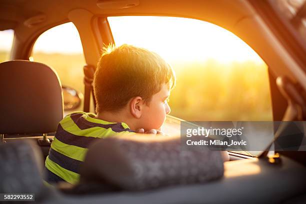 boy on a road trip - hot boy pics stockfoto's en -beelden