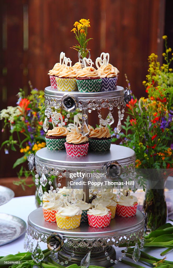 Wedding cupcakes display