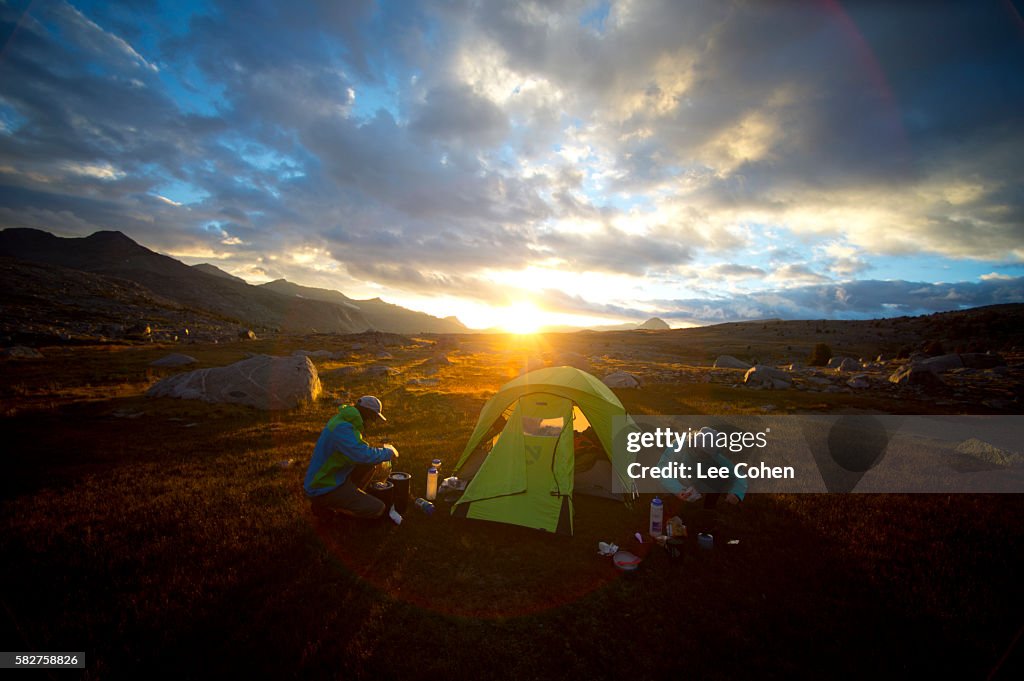 Sunset Backpacking Dinner High-Res Stock Photo - Getty Images