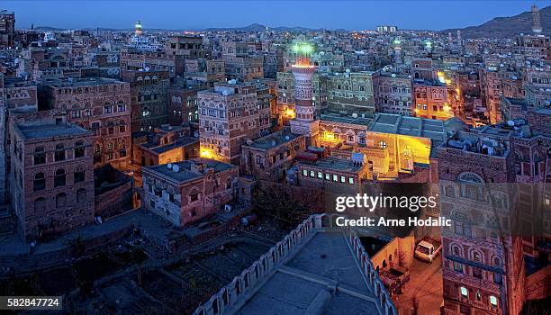 the republic of yemen - sanaa fotografías e imágenes de stock