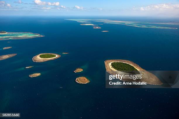 new caledonia /nouvelle-calédonie - neuschottland stock-fotos und bilder