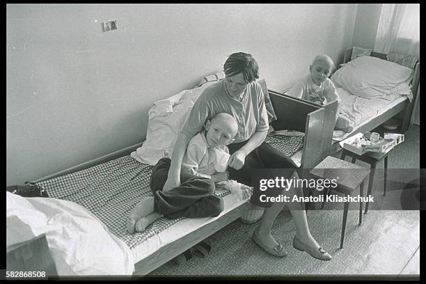 Sacha, aged 8, and Dimitri, aged 9,suffering from laukaemia in the Brovliany hospital. | Location: BOROVLIANY, Byelorussia, ex Soviet Union.