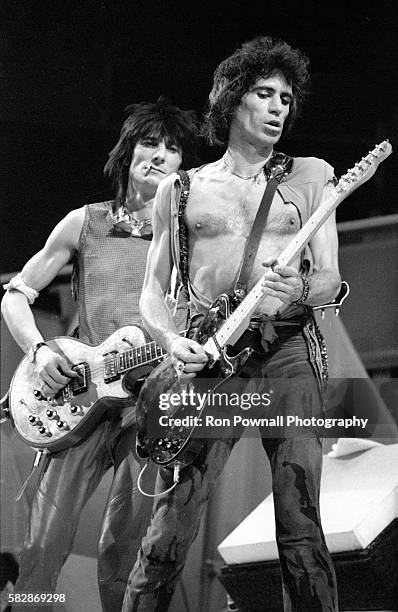 Ronnie Wood & Keith Richards & The Rolling Stones performing at the Hartford Civic Center, Nov 9,1981