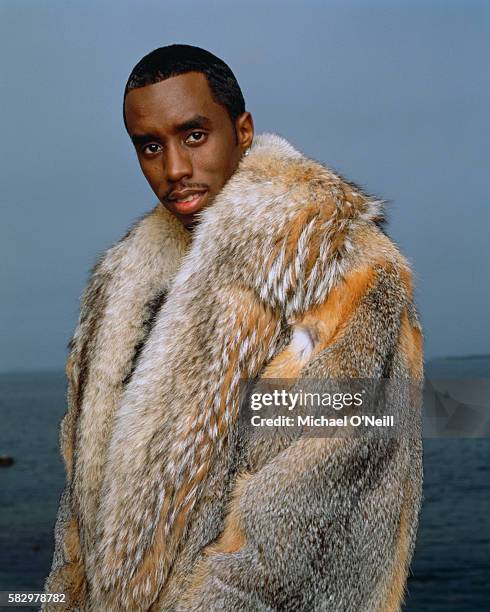 Sean Combs Ripped Sean Combs In The 90s Photos and Premium High Res Pictures - Getty Images