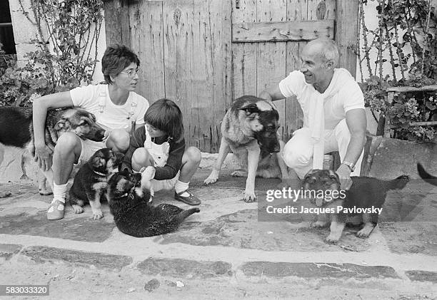 French fashion designer André Courrèges, his wife Coqueline, daughter Clafoutis and dogs at their Basque country farm "la Machoenia" near St. Jean de...