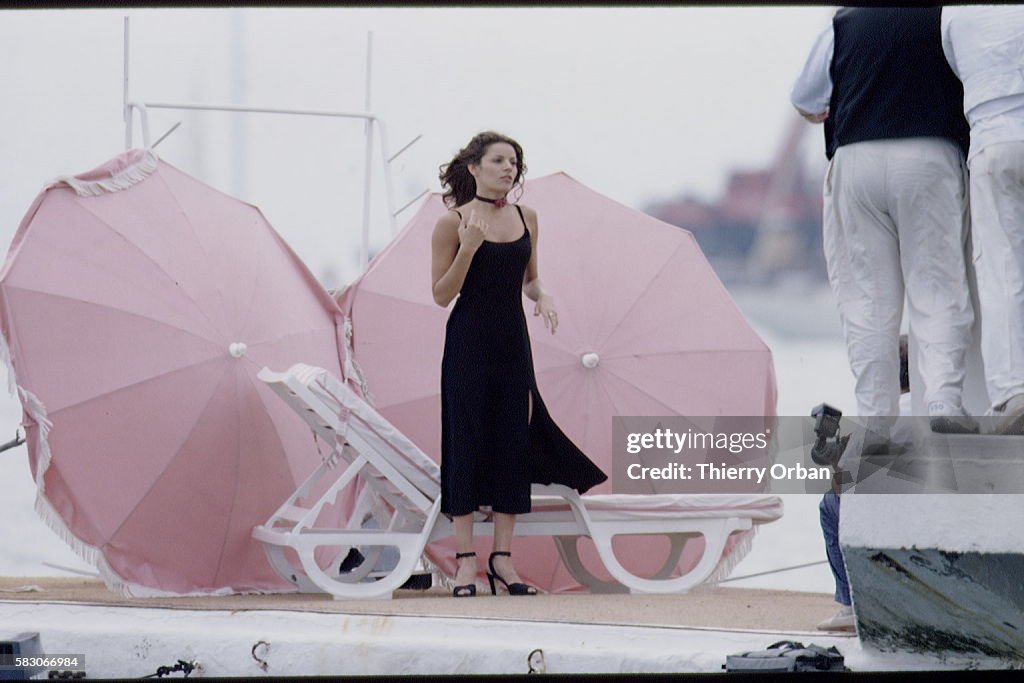 CANNES: TAHNEE WELCH PHOTO CALL