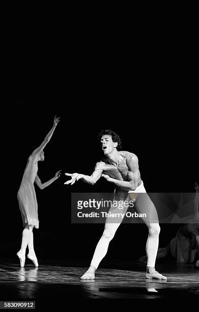 Ballet dancers perform the Maurice Bejart choreography Ce que l'amour m'a dit, featuring music from Gustav Mahler and created for dancer Jorge Donn,...