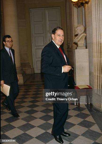 French minister of the interior Charles Pasqua is at the Palais Burbon to vote on a proposed election reform. The 1986 proposition, which would allow...