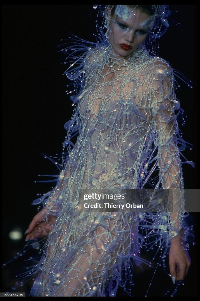 SPRING/SUMMER 97 HAUTE COUTURE COLLECTION: MUGLER
