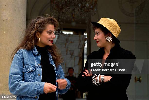 French Singers Elli Medeiros and Caroline Loeb during a visit at the Palais de l'Elysee.