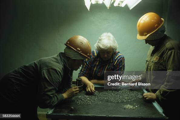 DIAMOND MINES OF SIBERIA DIAMOND MINES OF SIBERIA