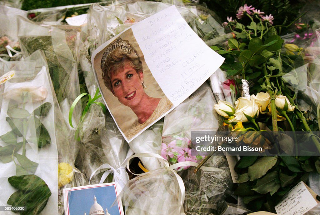 Homage to Diana, Princess of Wales in Paris