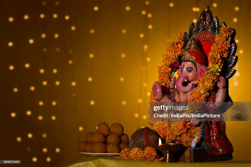 Ganesh idol and laddus