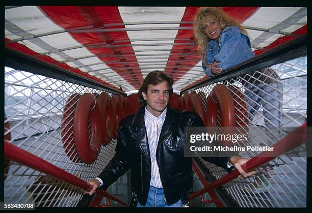 American actors Lane Davies and Kathy Shower inside a river-boat, for their parts in the telefilm Santa Barbara.