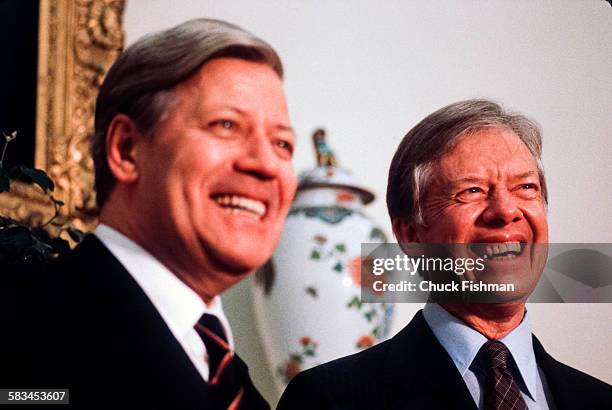 German Chancellor Helmut Schmidt, left, and American President Jimmy Carter, right, in the Oval Office at the White House, Washington, DC, March 1980.