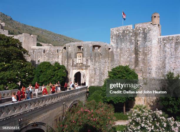 pile gate in dubrovnik, croatia - dubrovnik ストックフォトと画像