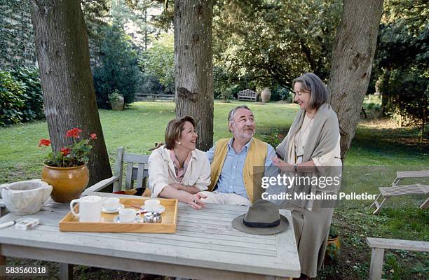 French actor Philippe Noiret with his wife actress Monique Chaumette and their daughter Frédérique Noiret, at their home in Montreal, around...