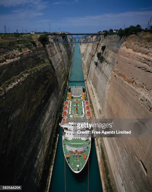 cruise ship in corinth canal - corinth canal stock pictures, royalty-free photos & images