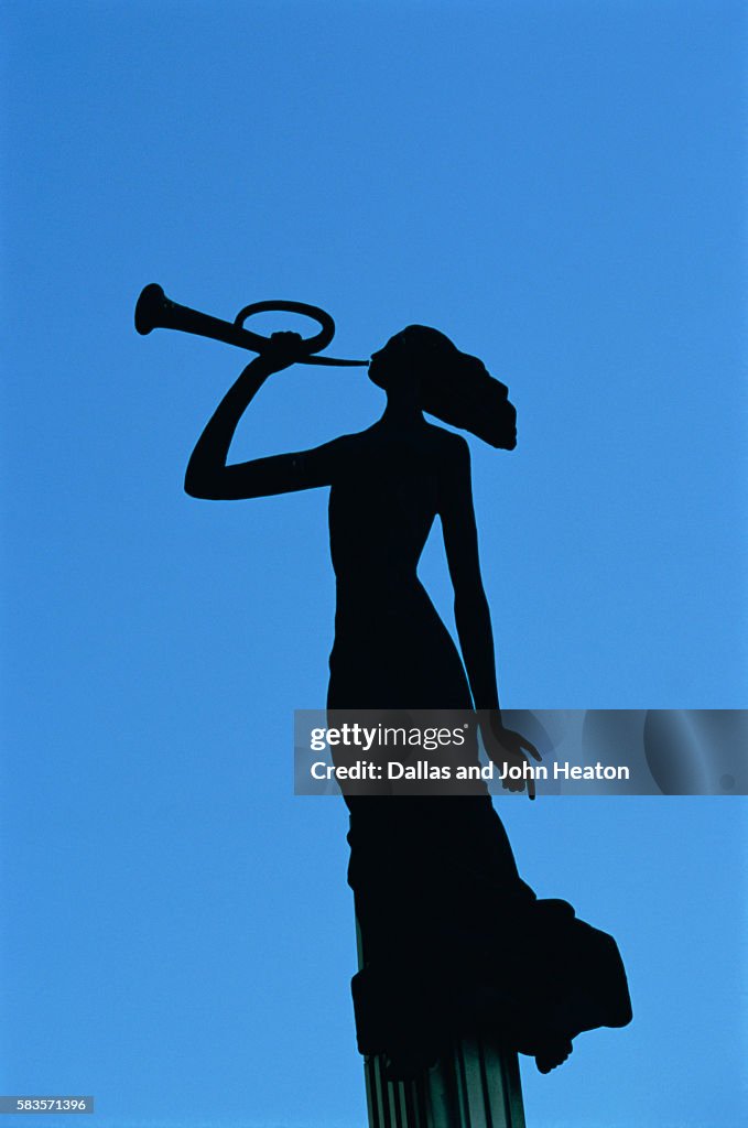 Statue, Woman, Laisves Aleja Avenue, Promenade, Kaunas, Lithuania