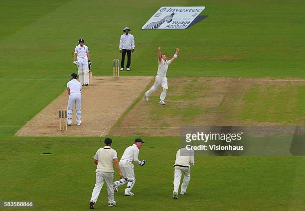 Peter Siddle of Australia celebrates taking the wicket of Matt Prior during Day One of the 1st Investec Ashes Test between England and Australia at...