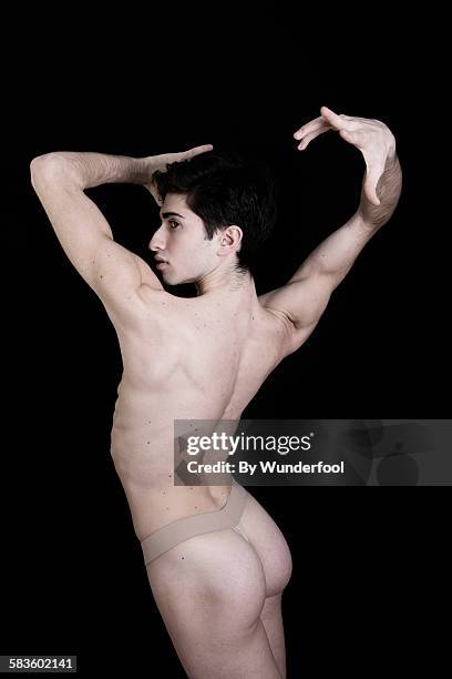 nude backside of a male ballet dancer - male bum fotografías e imágenes de stock