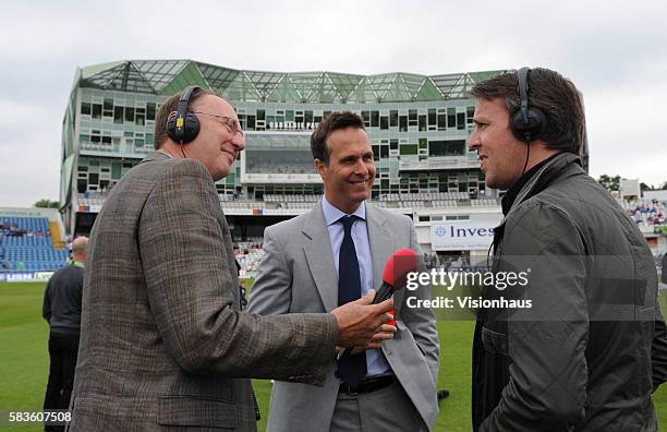 Jonathan Agnew of BBC Test Match Special chats to former England players Graeme Swann and Michael Vaughan prior to the toss during Day One of the 2nd...