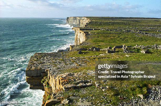 inishmore cliff - aran islands - brajeul sylvain stock pictures, royalty-free photos & images