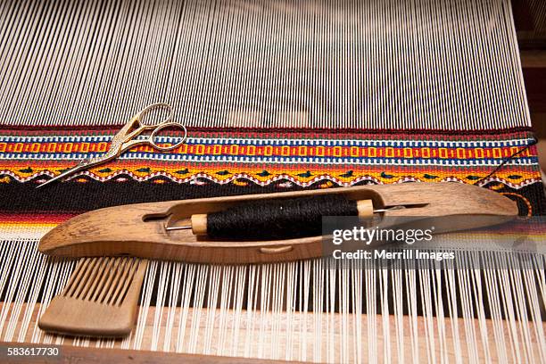 weaving loom, oaxaca, mexico - mexican textile stock pictures, royalty-free photos & images