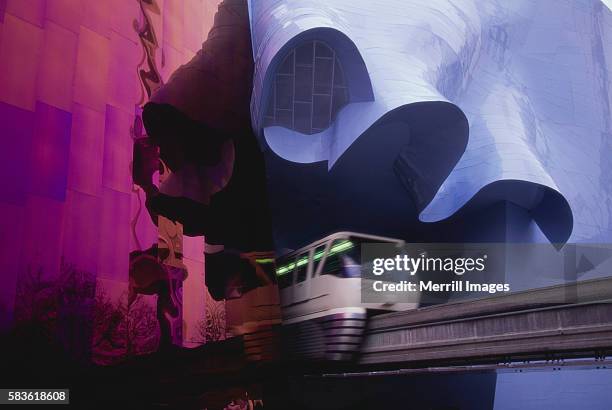 monorail at experience music project - seattle monorail stock pictures, royalty-free photos & images