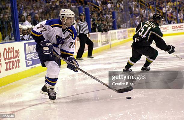 Pierre Turgeon of the St. Louis Blues handles the puck during game 3 of Western Conference Semifinals against the Dallas Stars at the Savvis Center...