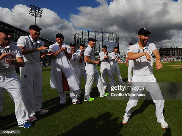 England's Mark Wood celebrates winning The Ashes by doing his horse and jockey impression during the fourth day of the 5th Investec Ashes Test...