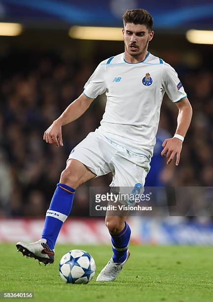 Rúben Neves of Porto during the UEFA Champions League Group G match between Chelsea and FC Porto at Stamford Bridge in London, UK. Photo:...