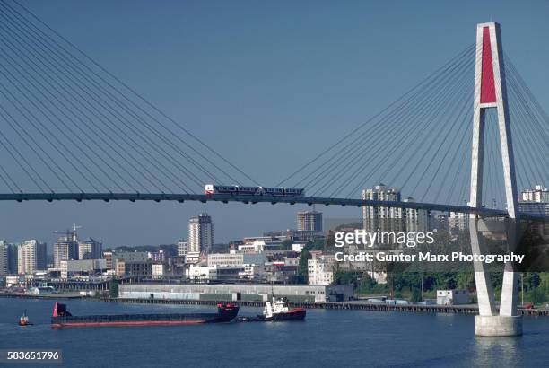 sky-bridge across fraser river - new westminster stock pictures, royalty-free photos & images