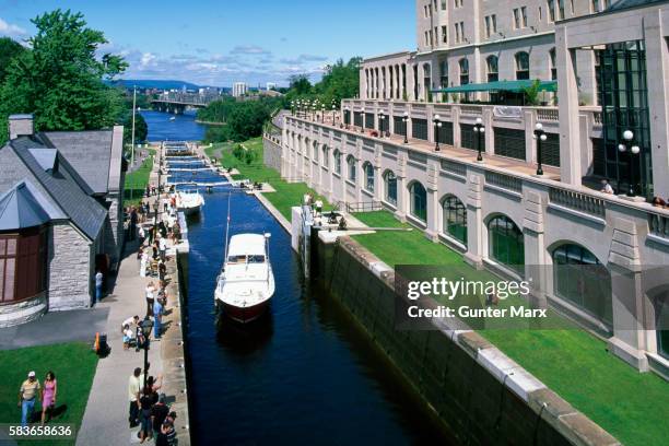 'ottawa locks' on rideau canal, ottawa, canada - ottawa locks stock pictures, royalty-free photos & images