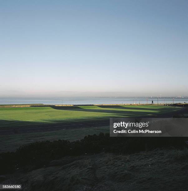 Mersey Ryda River Mersey Estuary Photos and Premium High Res Pictures - Getty Images