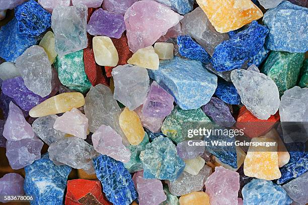 various minerals - mineral stock-fotos und bilder