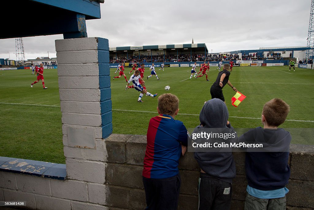 UK - Barrow-in-Furness - Football