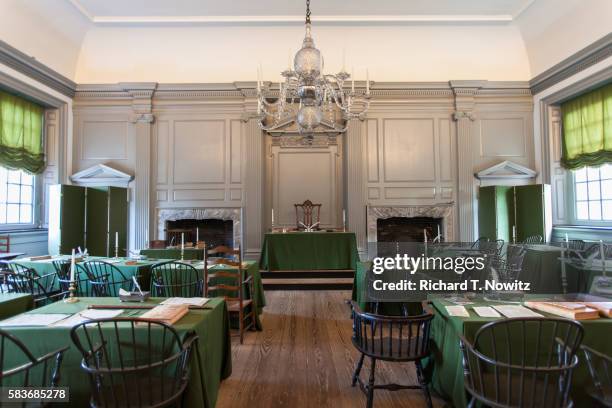 independence hall - independence hall interior photos et images de collection